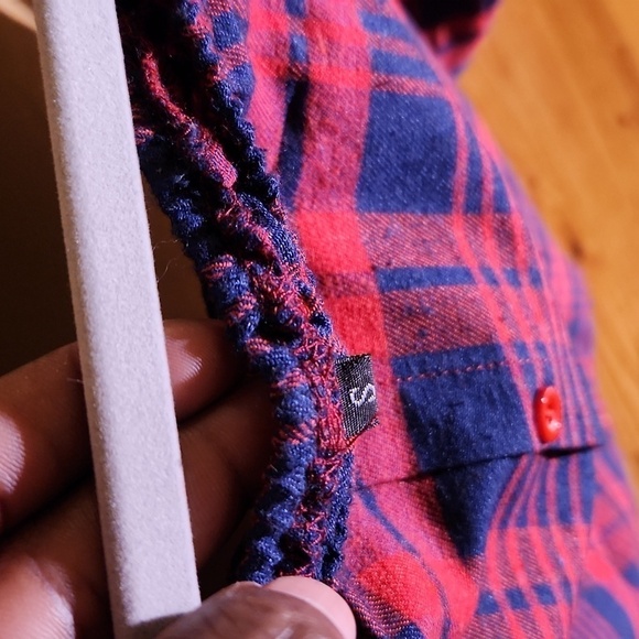 Off the Shoulder Plaid Blouse - Picture 5 of 7